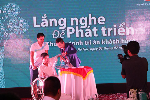 Thưởng 390 triệu đồng cho các khách hàng “bắt lỗi”